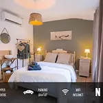 Appartement Centre Historique- Free Parking-wifi-campagne Chic- Sleepntripbeziers *