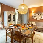Centre Historique- Free Parking-wifi-campagne Chic- Sleepntripbeziers Béziers