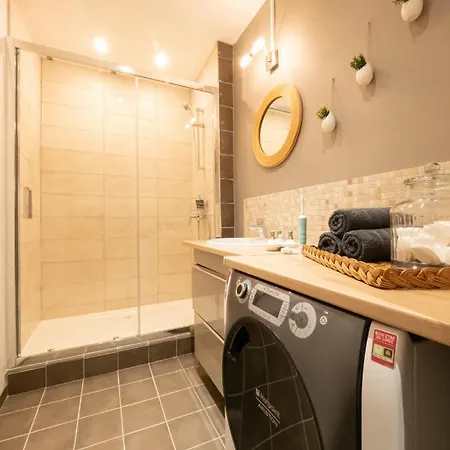 Centre Historique- Free Parking-wifi-campagne Chic- Sleepntripbeziers * Beziers