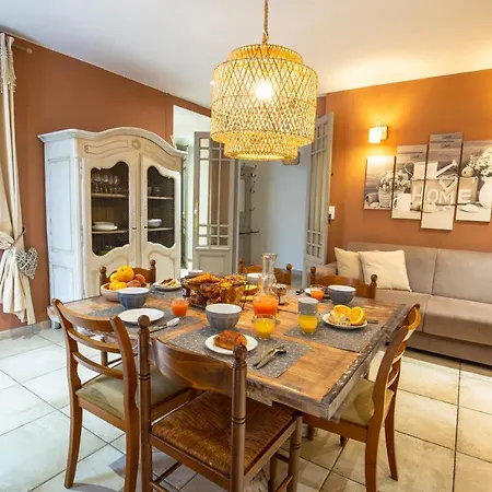 Centre Historique- Free Parking-wifi-campagne Chic- Sleepntripbeziers Béziers